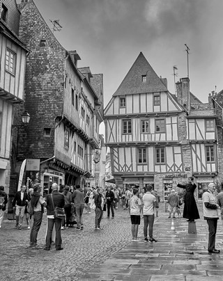 Vannes   |   21  /  23    |